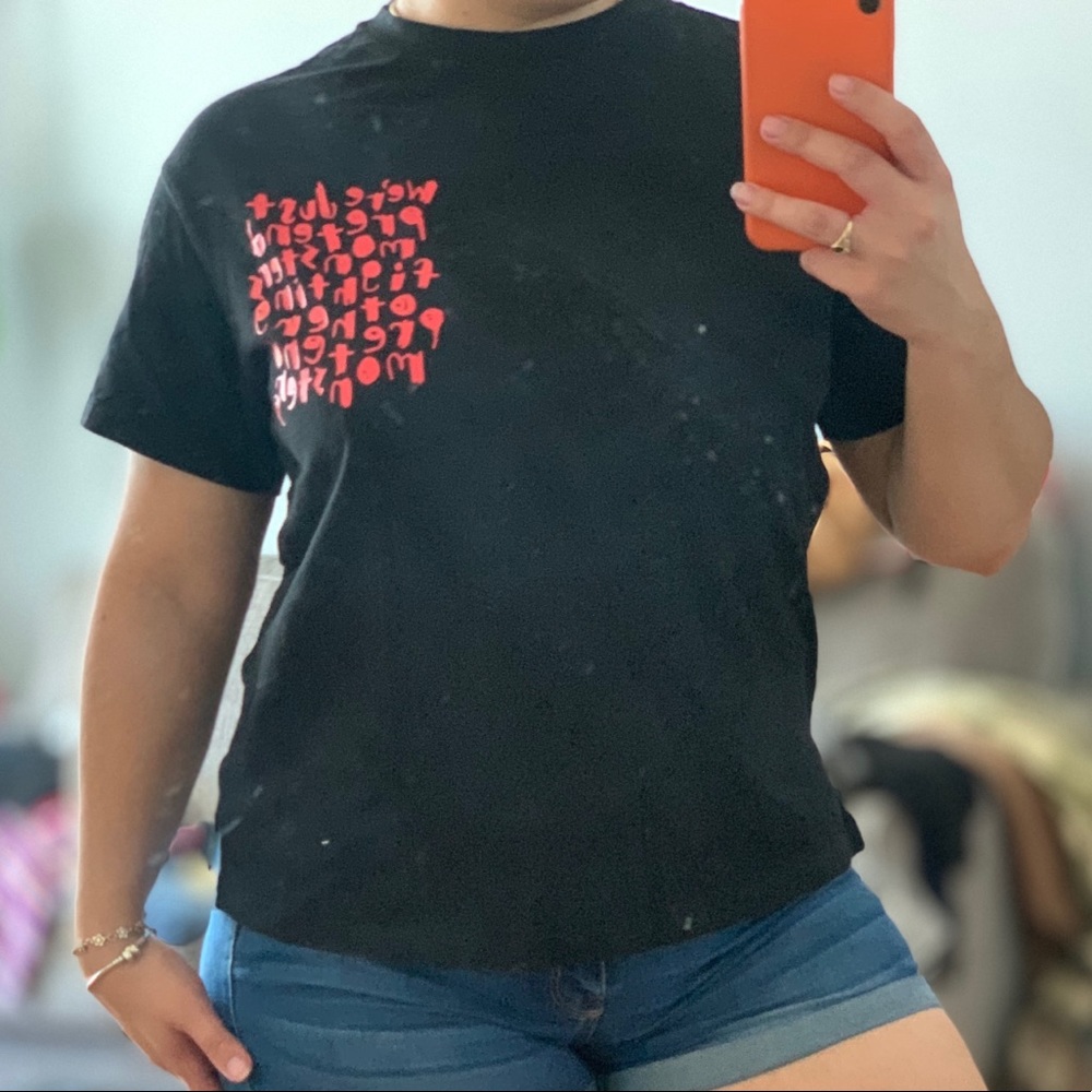 Black Pocket Tee